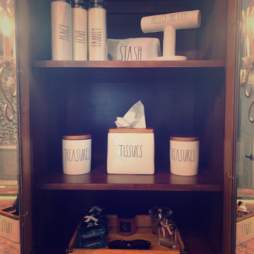 RAE DUNN BATHROOM SET